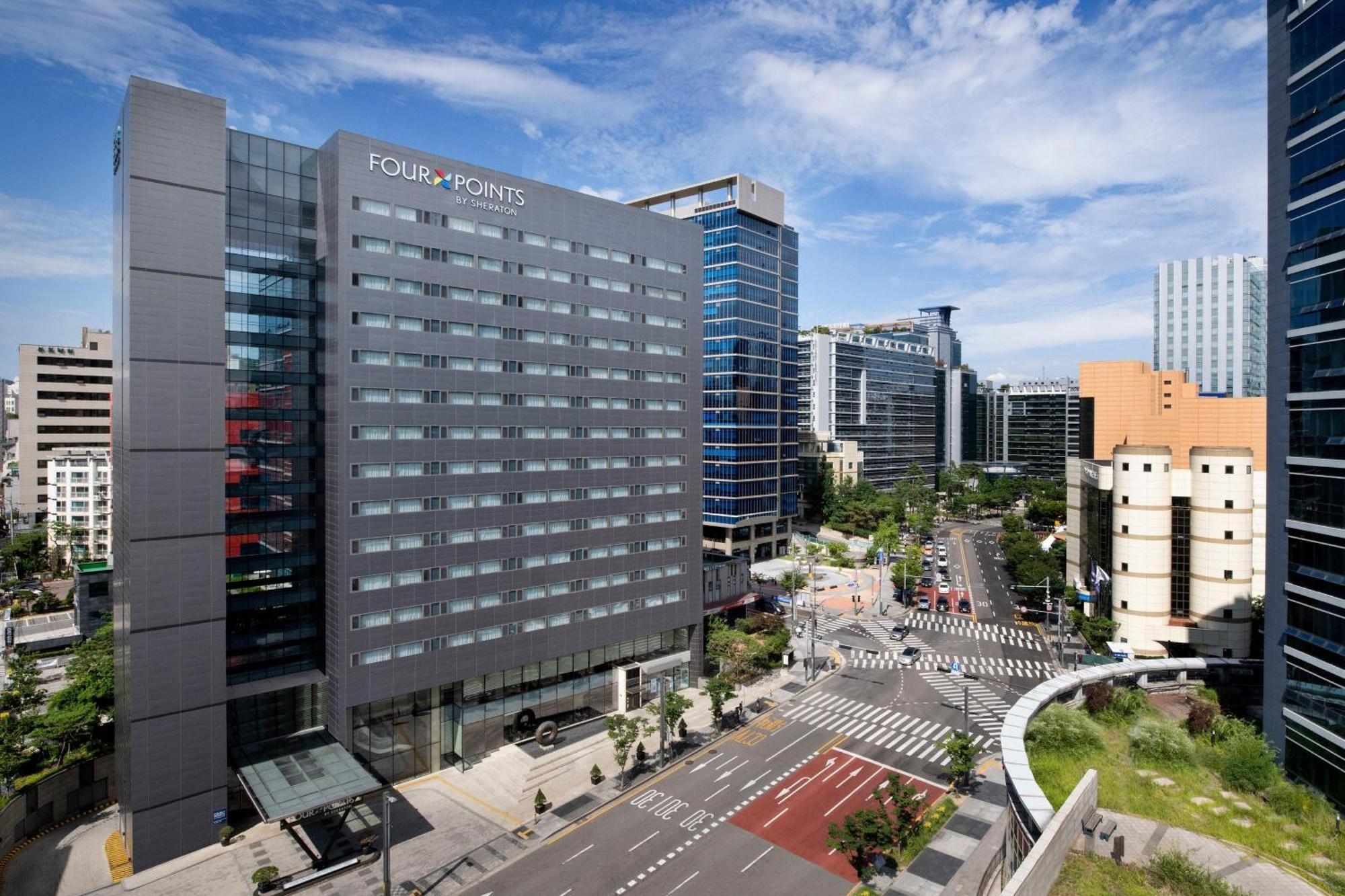 Khách sạn Four Points By Sheraton Seoul, Guro 4*